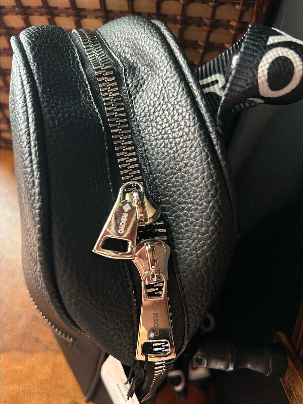 RSOYO Black Pebbled Leather Men's Backpack with Silver Accents -NWT-